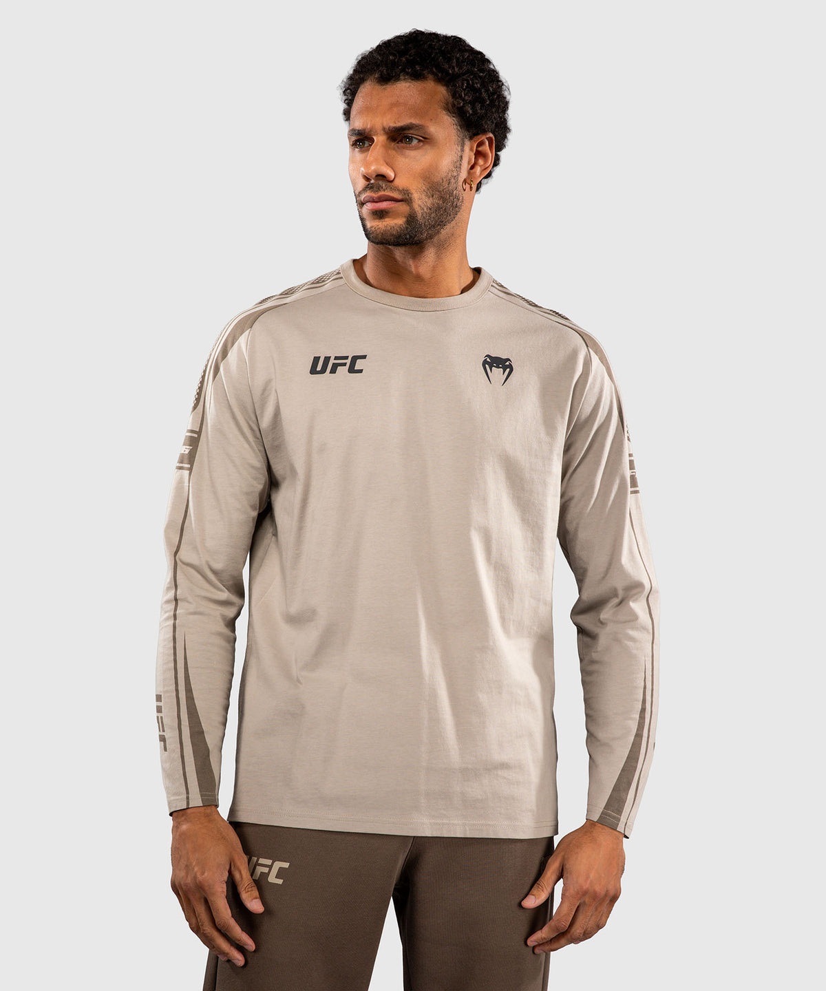 Venum UFC Unity by Venum Authentic Fight Week T-shirt a Maniche Lunghe da Uomo - Sabbia