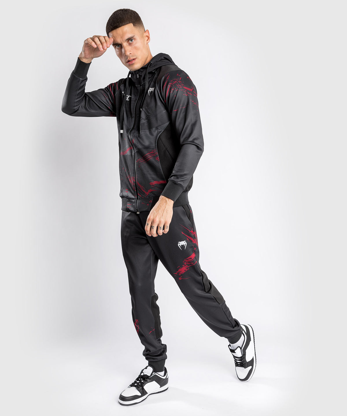 UFC Venum Authentic Fight Week 2.0 Zipped Sweatshirt – Schwarz/Rot