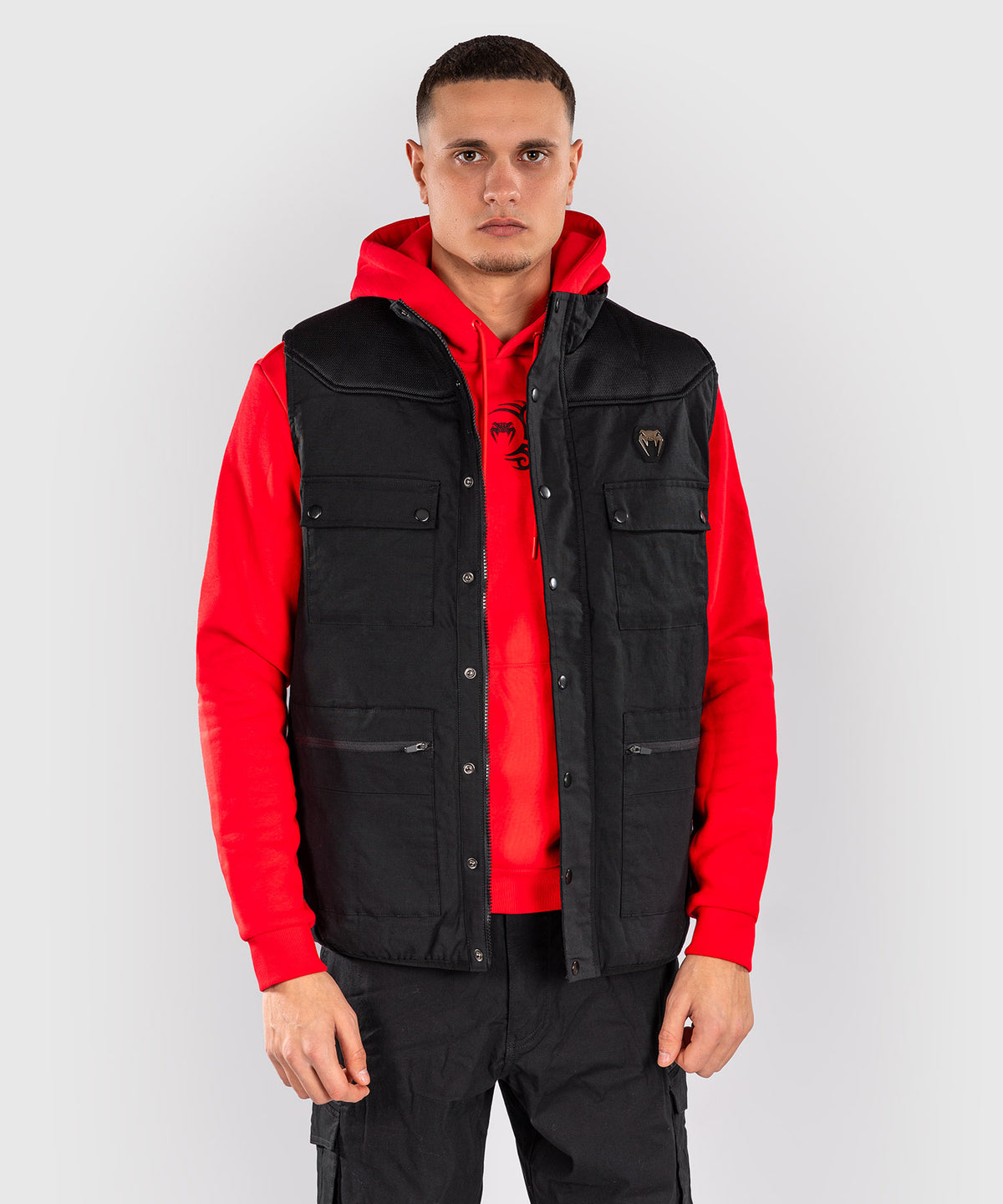Venum Altitude Ärmellose Daunenjacke – Schwarz