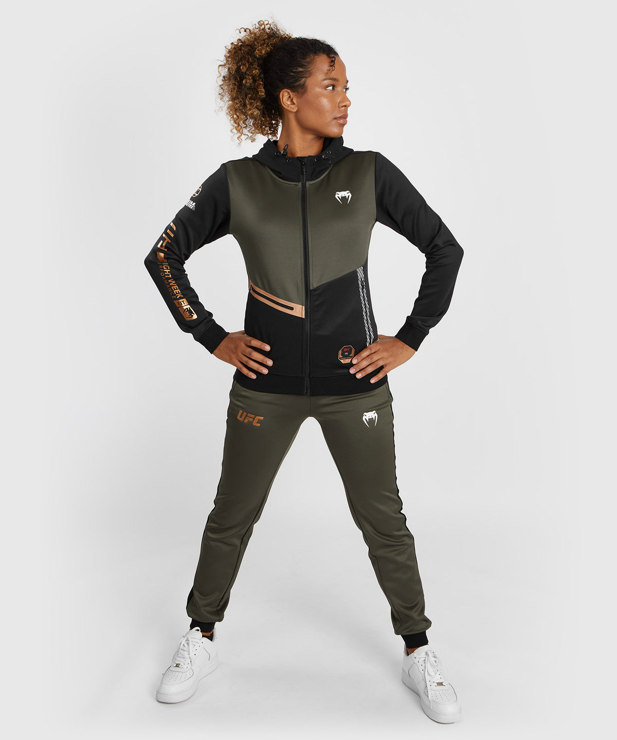 UFC Adrenaline by Venum Fight Week Sudadera con capucha y cremallera para mujer - Caqui/Bronce