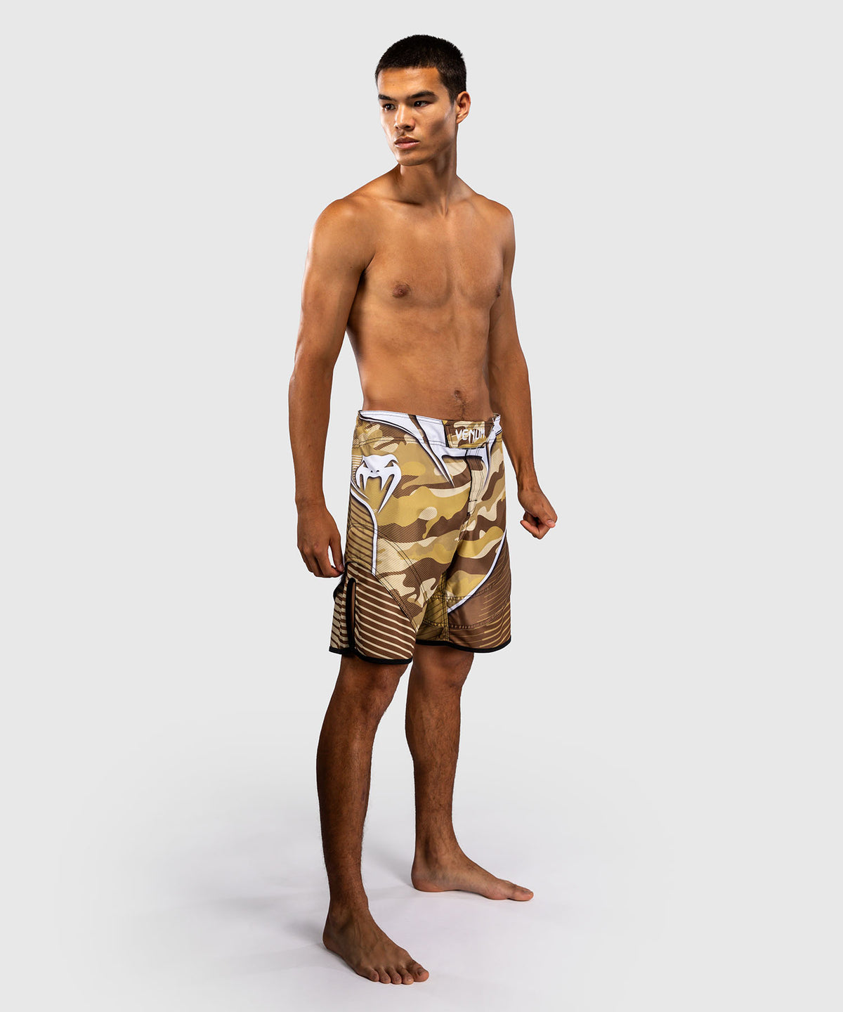 Venum Camo Hero Fightshorts - Hellbeige/Braun