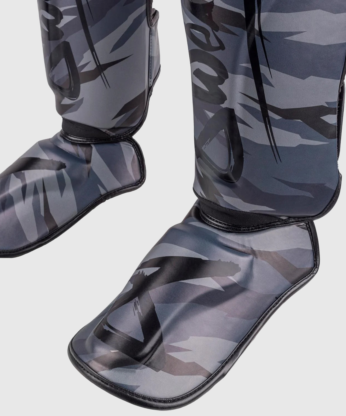 8 Weapons Unlimited 2.0 Espinilleras - Camuflaje Urbano