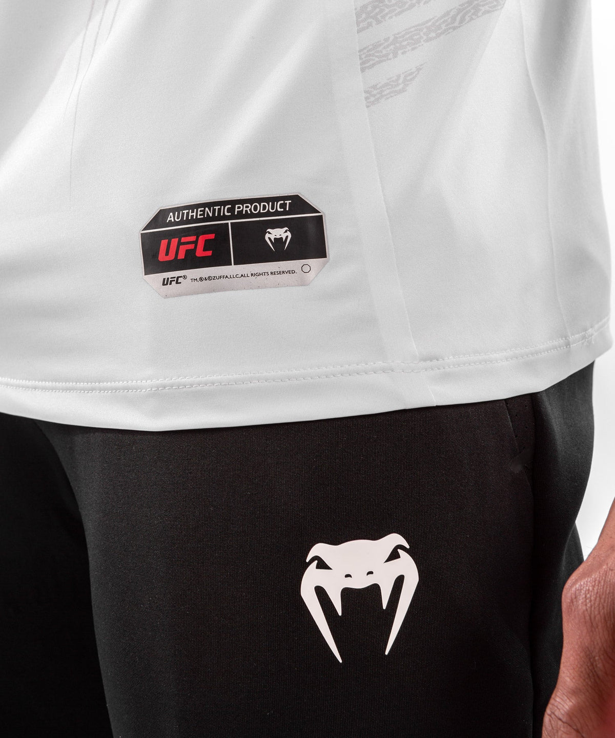 T-shirt Technique Homme UFC Venum Authentic Fight Night - Blanc