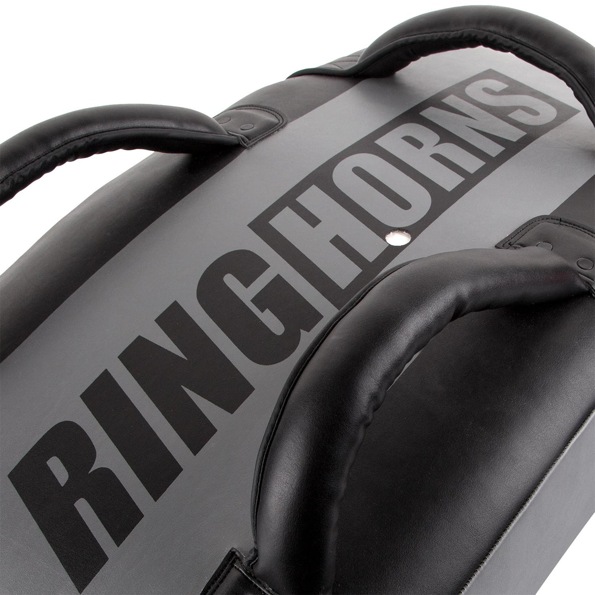 Ringhorns Charger by Venum Strike Shield – Nero