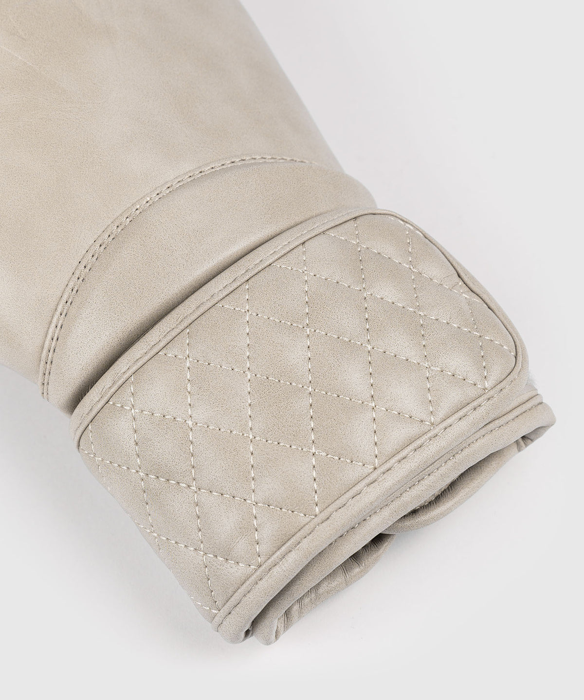 Venum Impact Impact Classic Boxing Gloves - Ivory