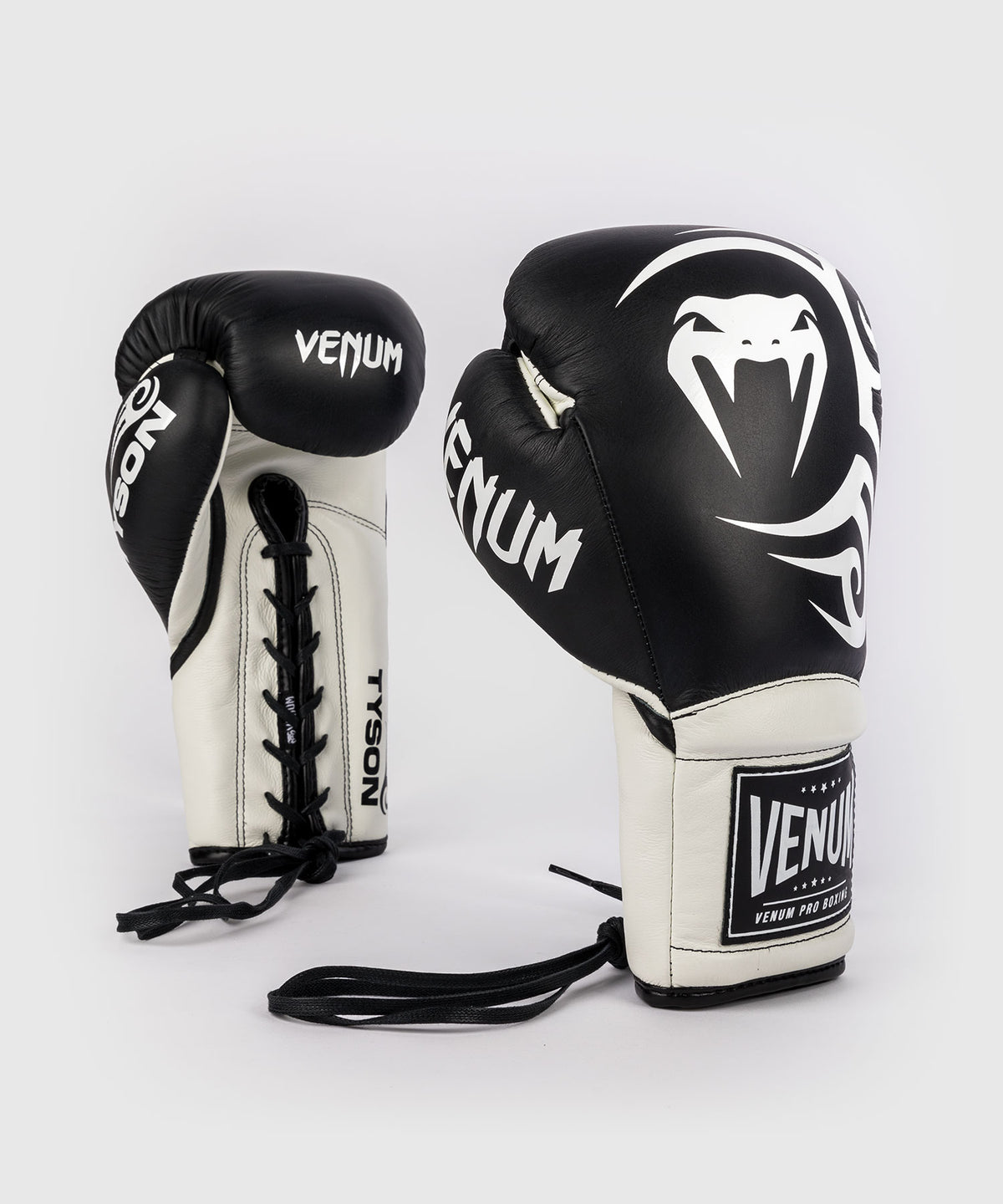 Venum Giant 2.0 Mike Tyson Pro Guanti da boxe con Lacci - Nero Profondo/Bianco Ottico