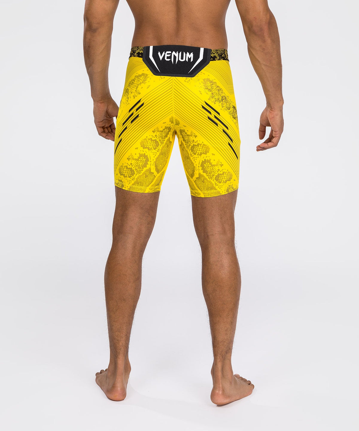 UFC Adrenaline by Venum Authentic Fight Night Herren Kompressionsshorts - Gelb