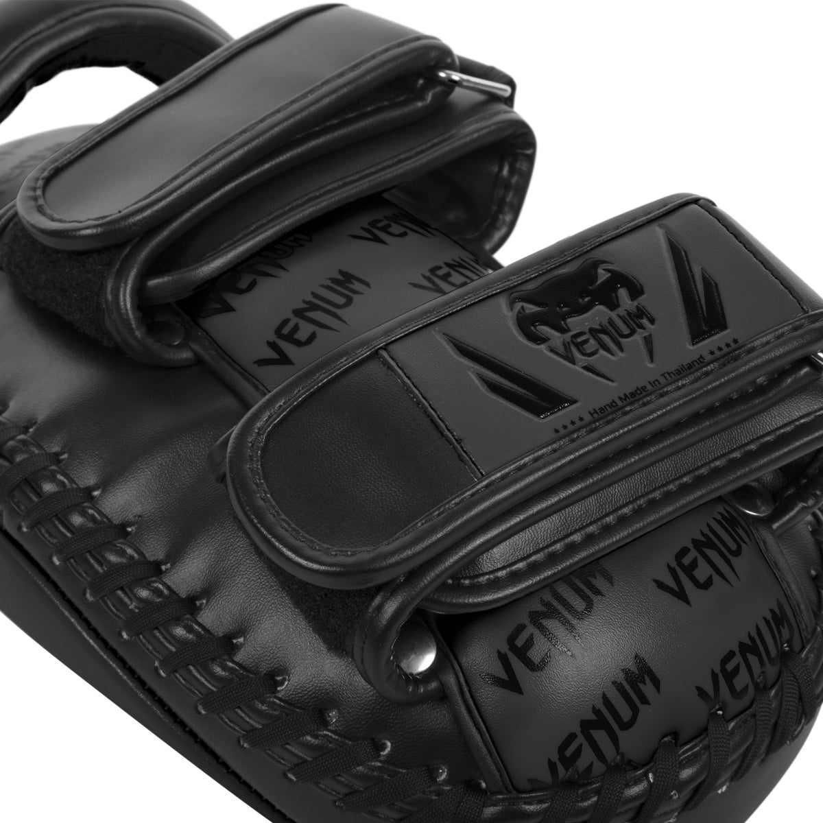 Venum Light Kick Pads (Pair) - Black/Black