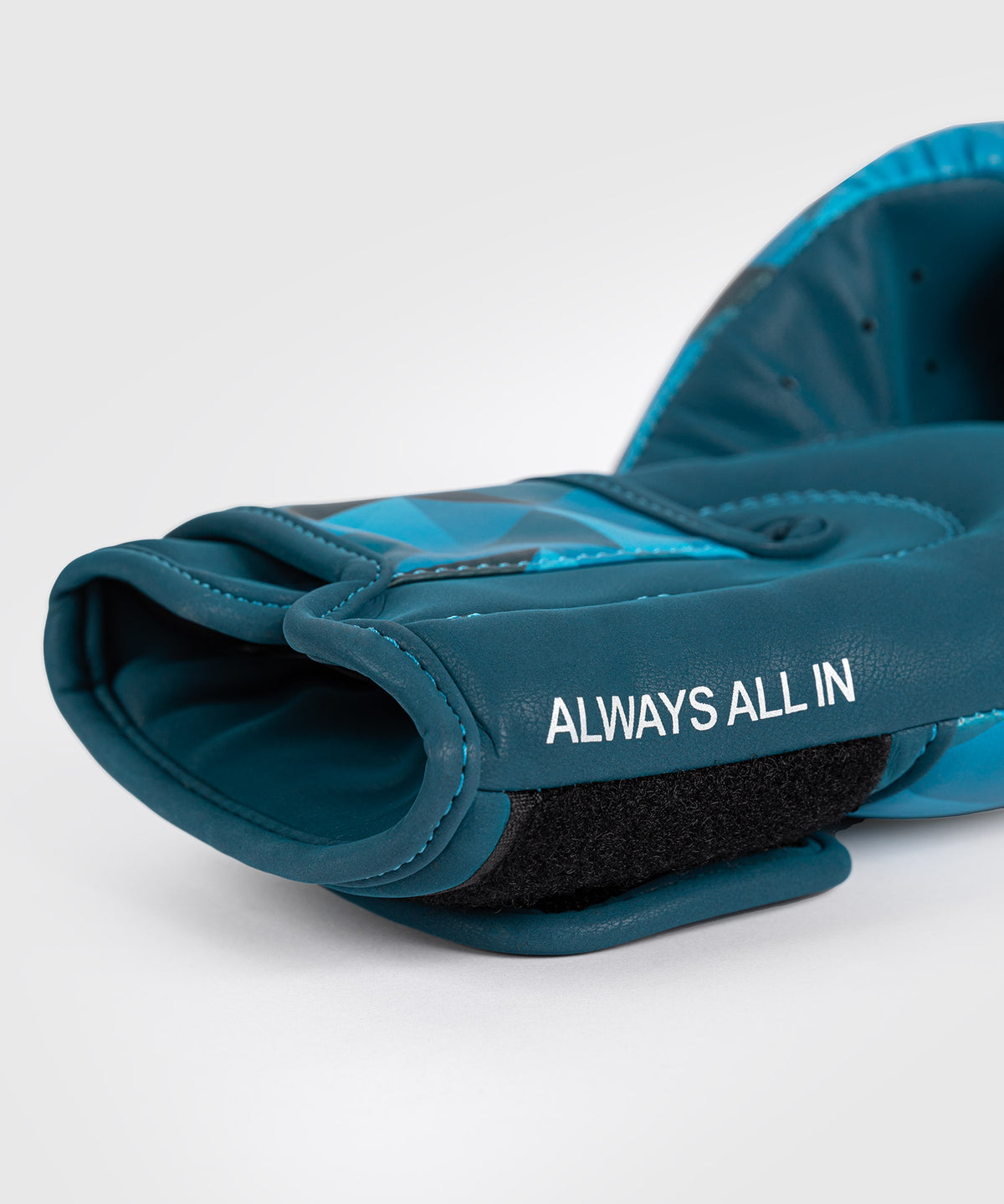 Venum Impact x Demi Boxhandschuhe - Azurblau