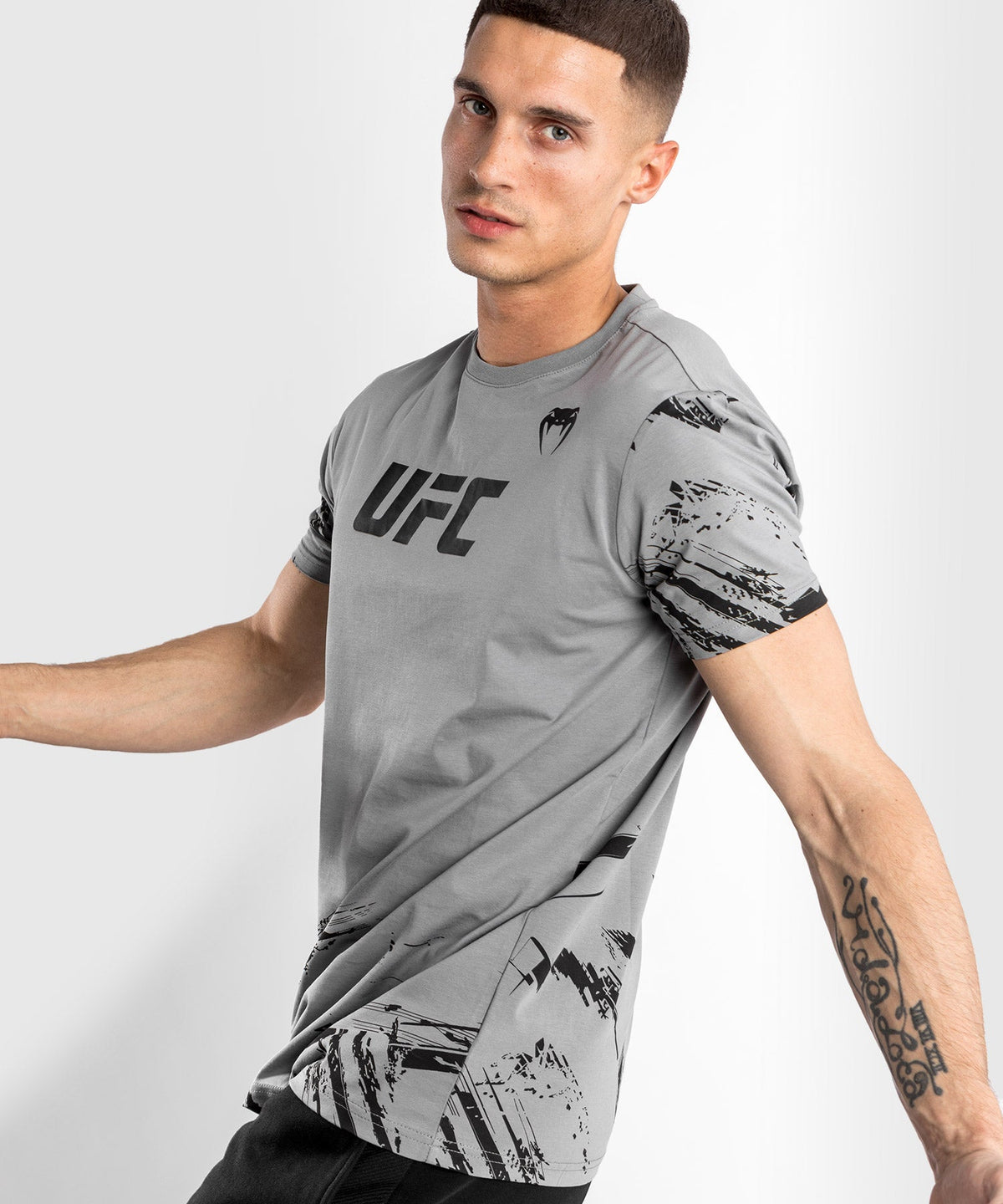 T-Shirt UFC Venum Authentic Fight Week 2.0 - Manches Courtes - Gris