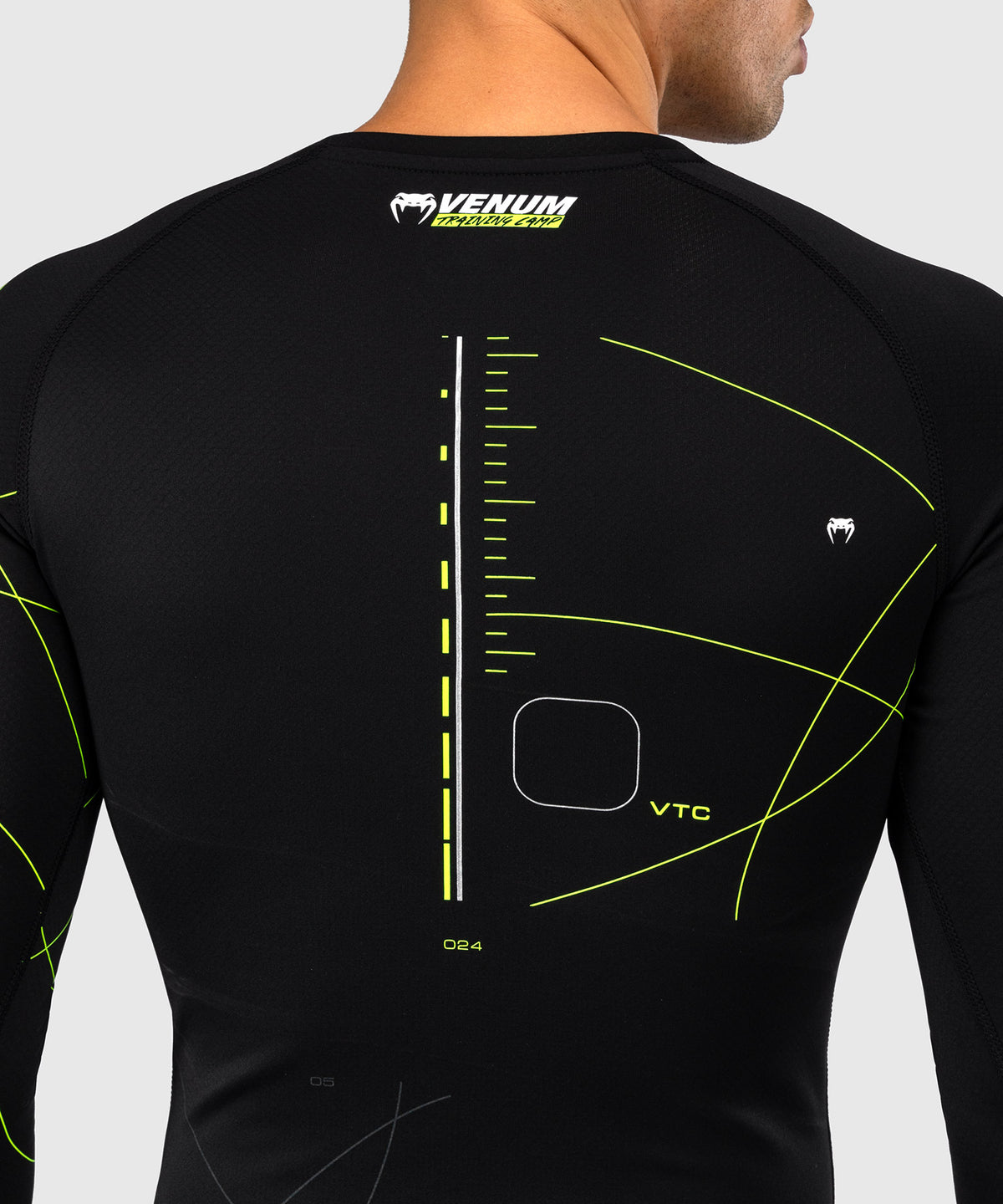 Venum Training Camp 4.0 Long Sleeve Rashguard - Black/Neon Green