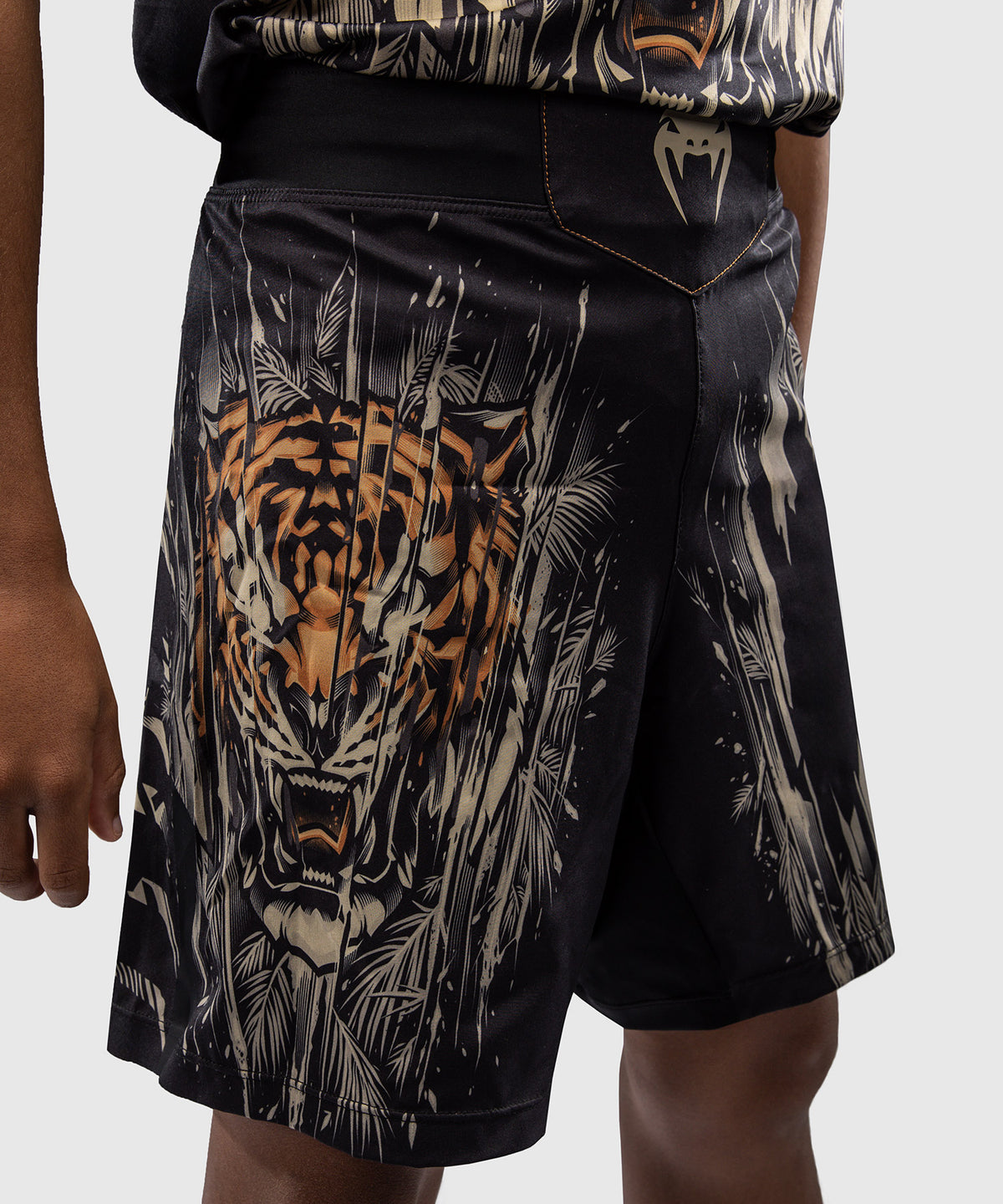 Short de Combat Venum Tiger pour Enfants - Noir/Orange Néon