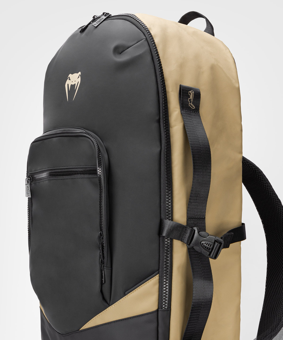 Venum Evo 2 Xtrem Zaino (50-63L) – Nero/Sabbia