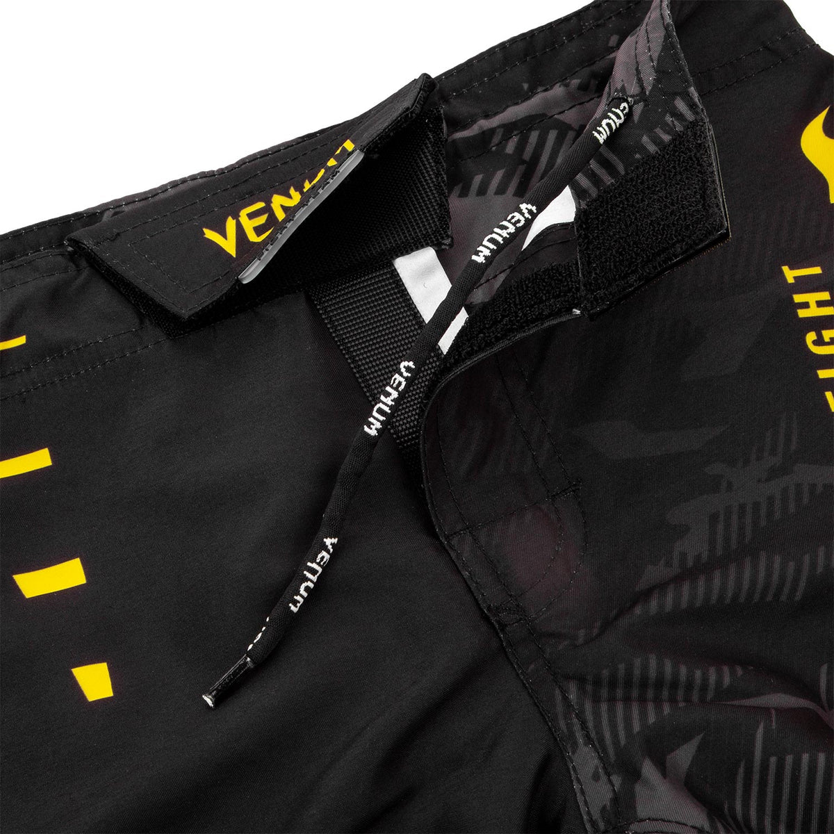 Pantaloncini da combattimento Venum Okinawa 2.0 Bambino - Neri/Gialli