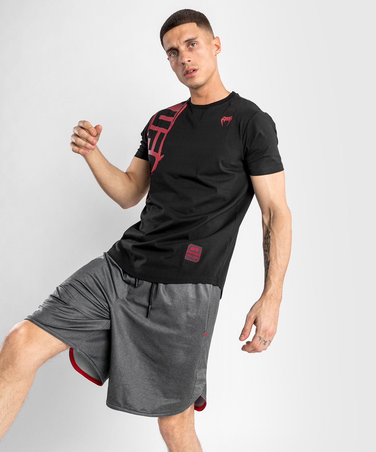 T-Shirt UFC Venum Authentic Fight Week 2.0 - Manches Courtes - Noir/Rouge