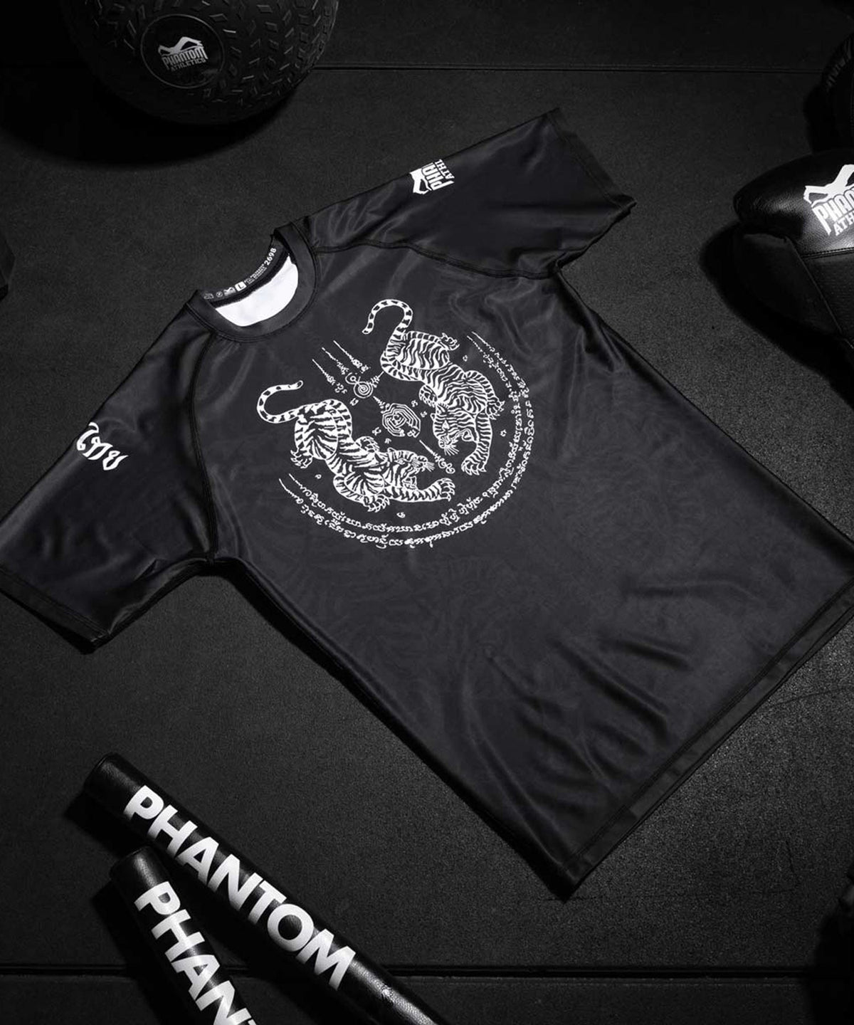 Rashguard Phantom Athletics Sak Yant - Noir