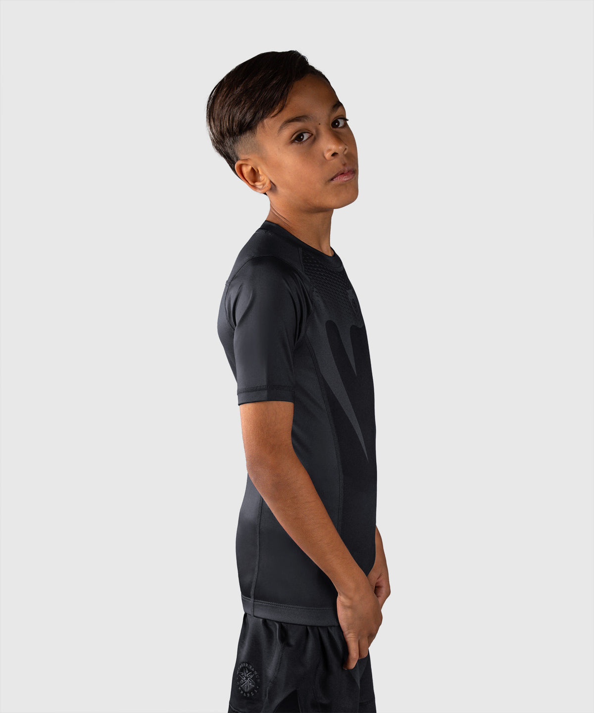 Venum Attack Rashguard de manga corta para niños - Negro/Dorado