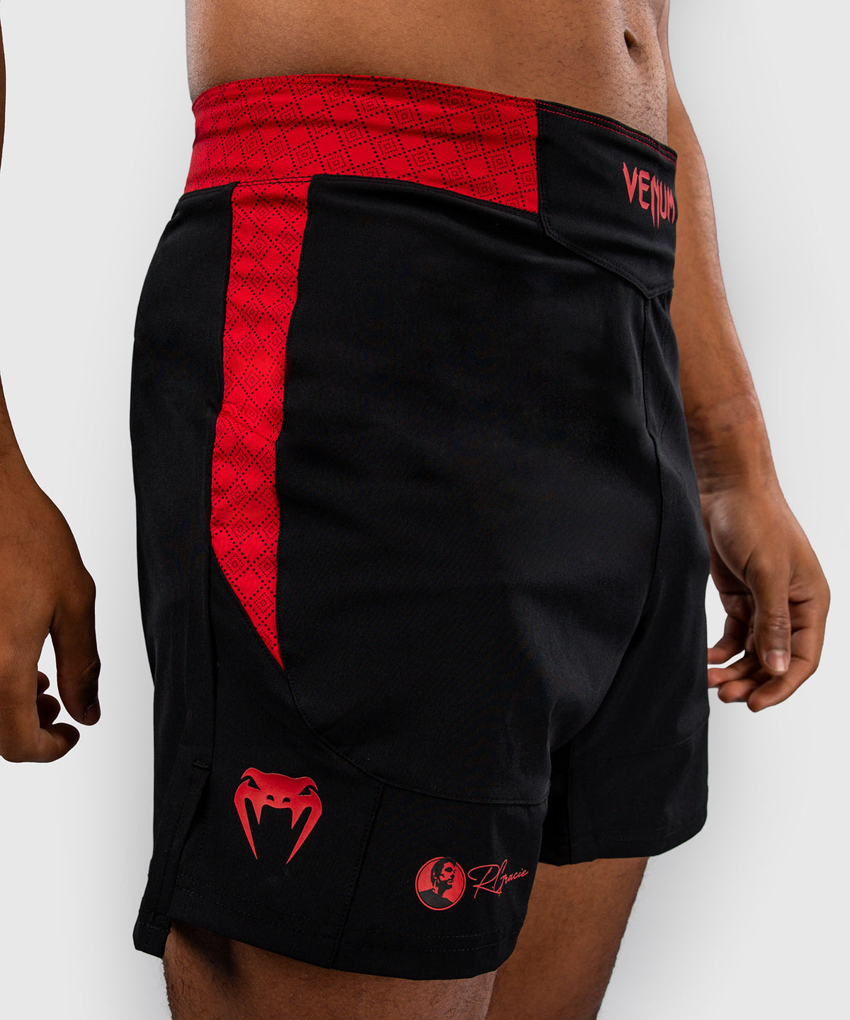 Venum x Roger Gracie Signature Fightshorts - Schwarz/Rot