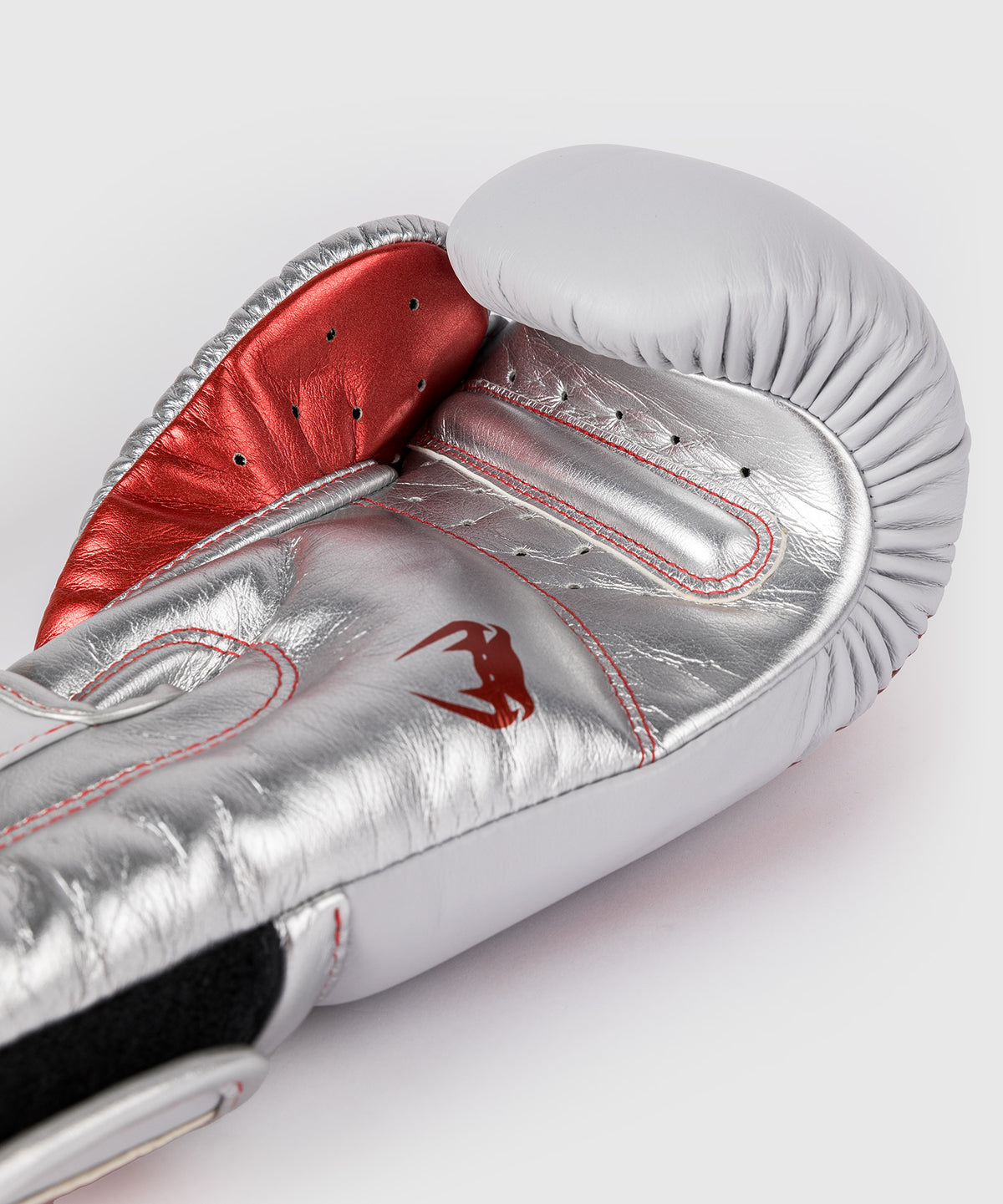 Venum Giant 3.0 Boxing gloves - Red/Silver - Special Edition