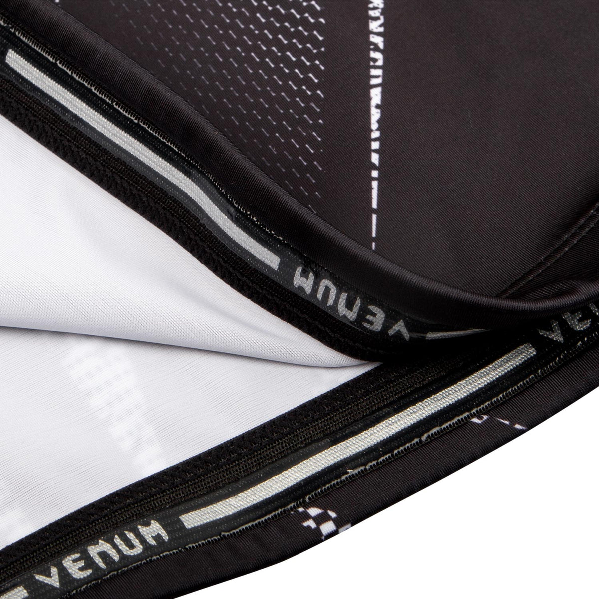 Venum Minotaurus Rashguard - Long Sleeves - Black/White
