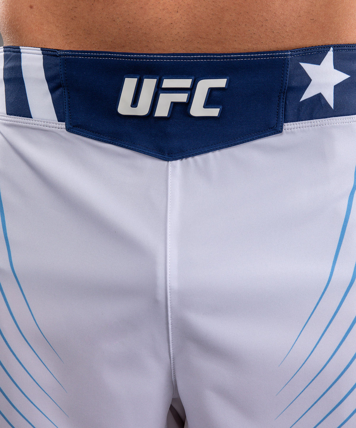 Official UFC Freedom 250 by Venum Authentic Fight Night Short de combat coupe courte pour homme - Blanc