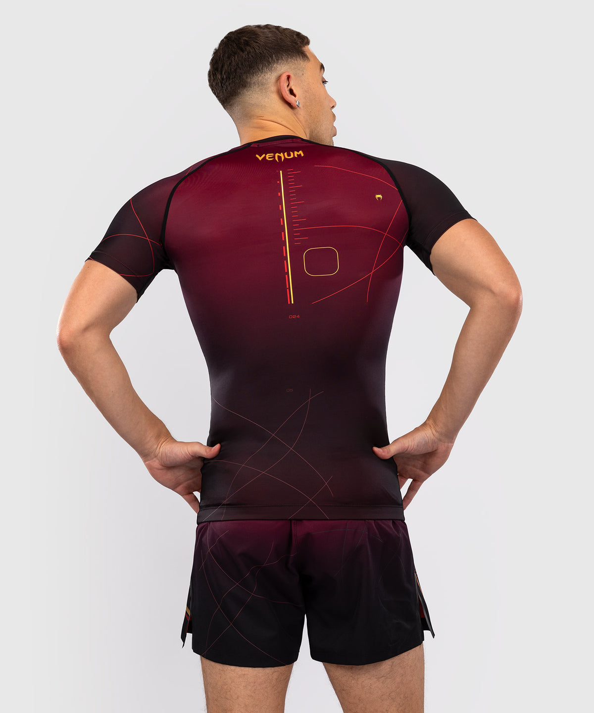 Venum Tactical XT Lycra de manga corta para hombre - Negra/Burdeos/Oro