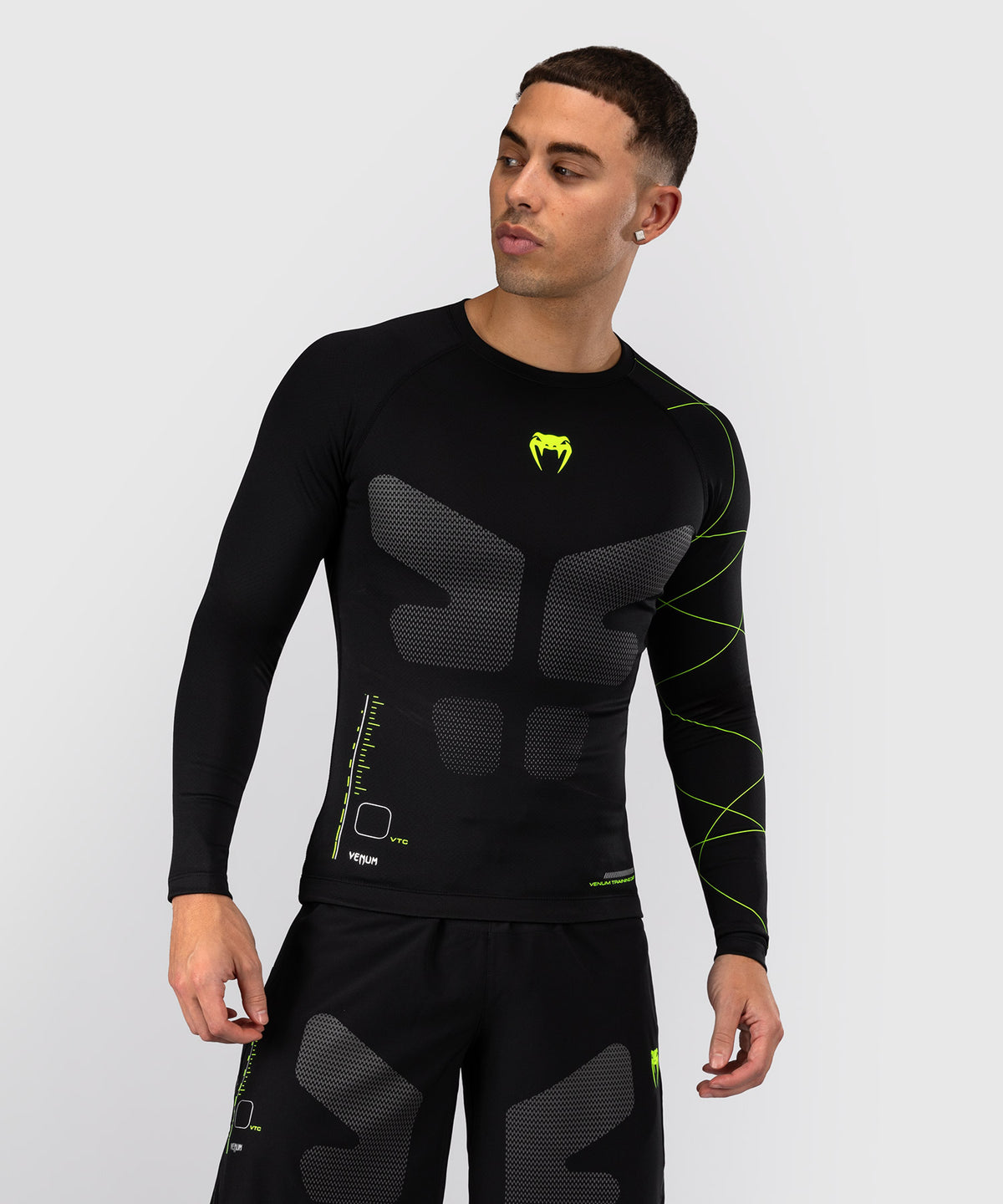 Venum Training Camp 4.0 Long Sleeve Rashguard - Black/Neon Green