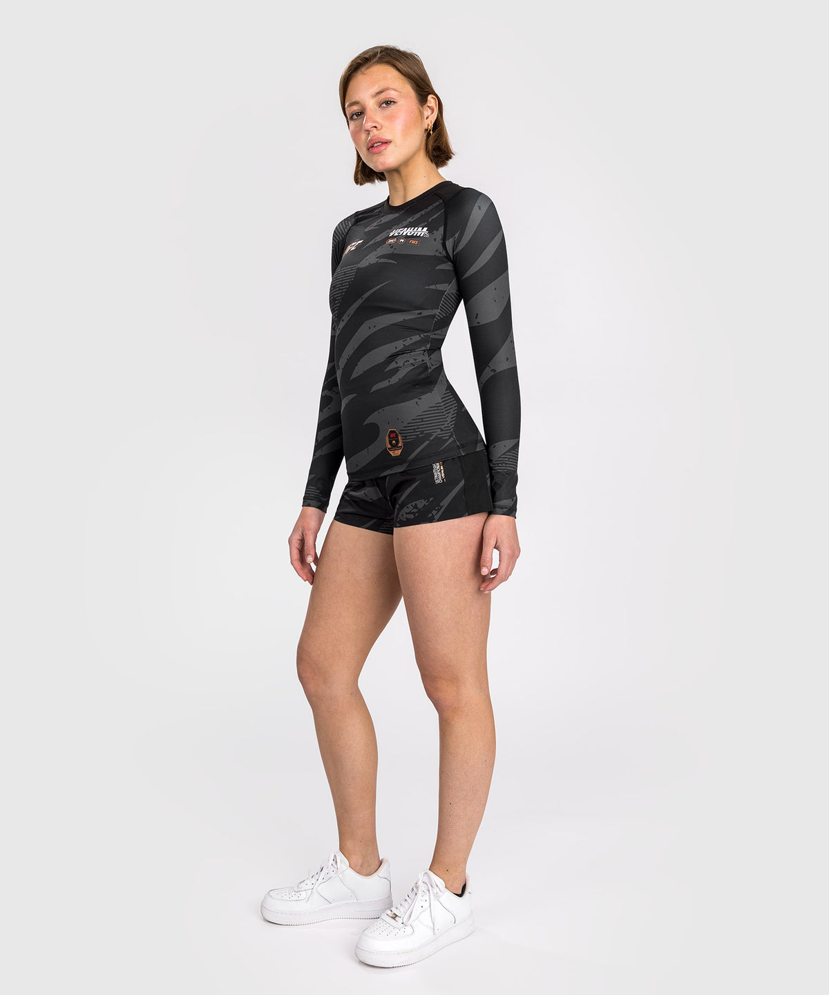 UFC Adrenaline by Venum Fight Week Frauen Performance Langarm Rashguard - Urban Camo