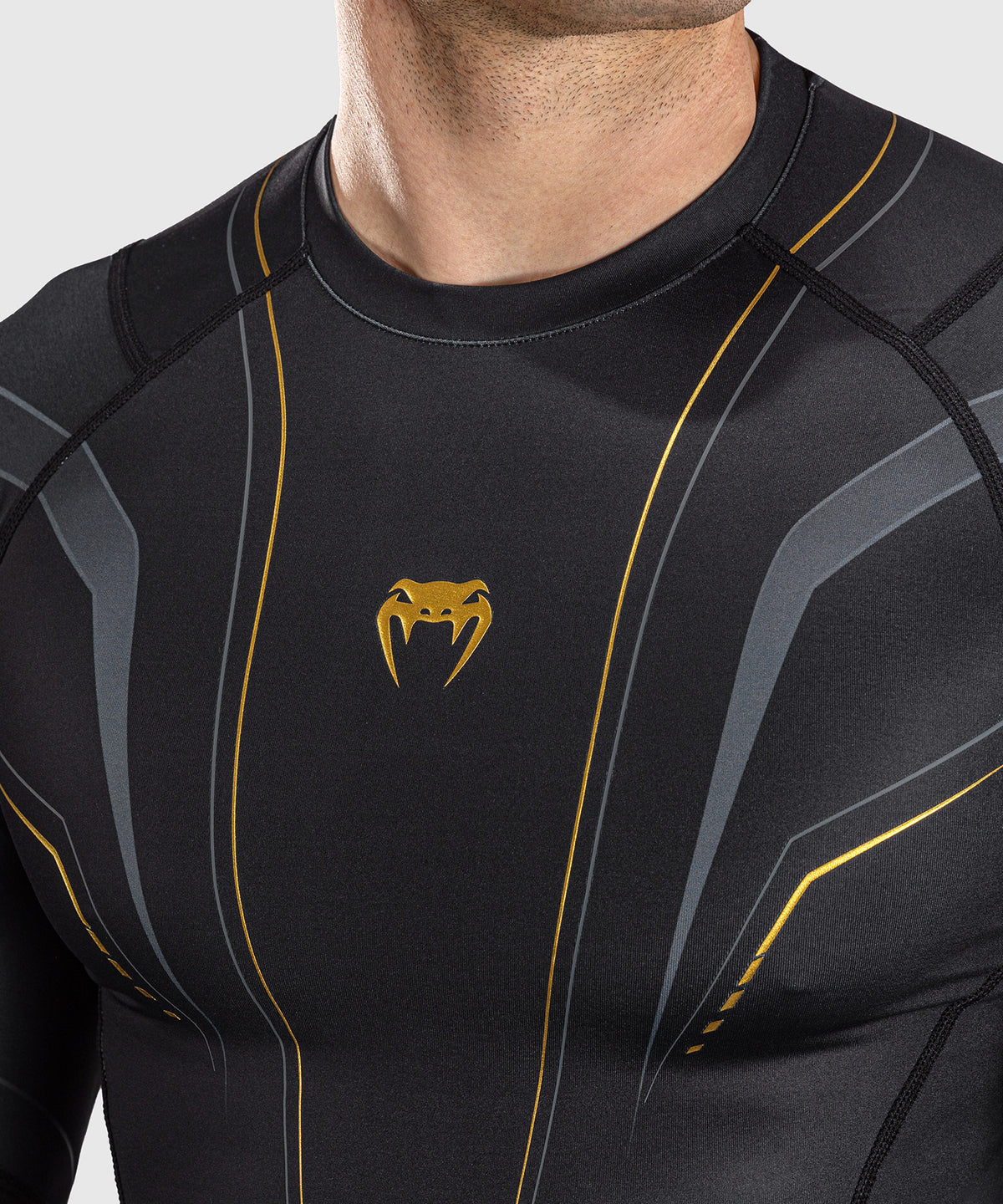 Venum Streamline Rashguard Manga Larga – Negro/Oro