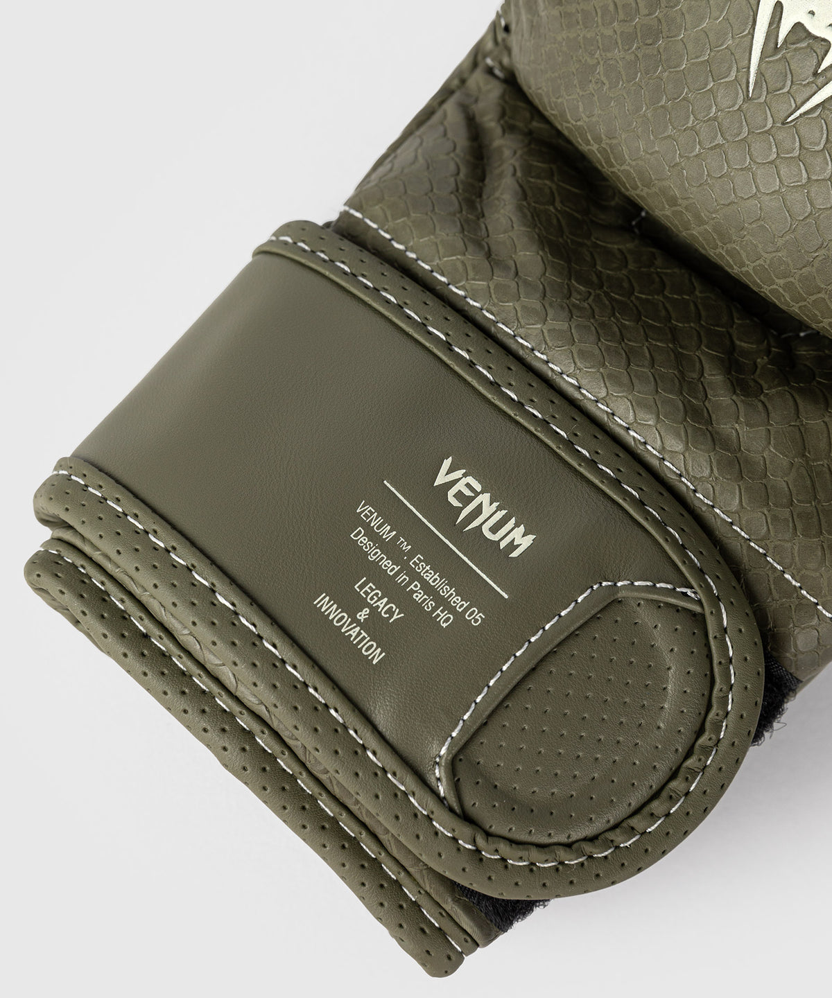 Venum Impact Evo Scales Guantes de sparring MMA - Verde militar