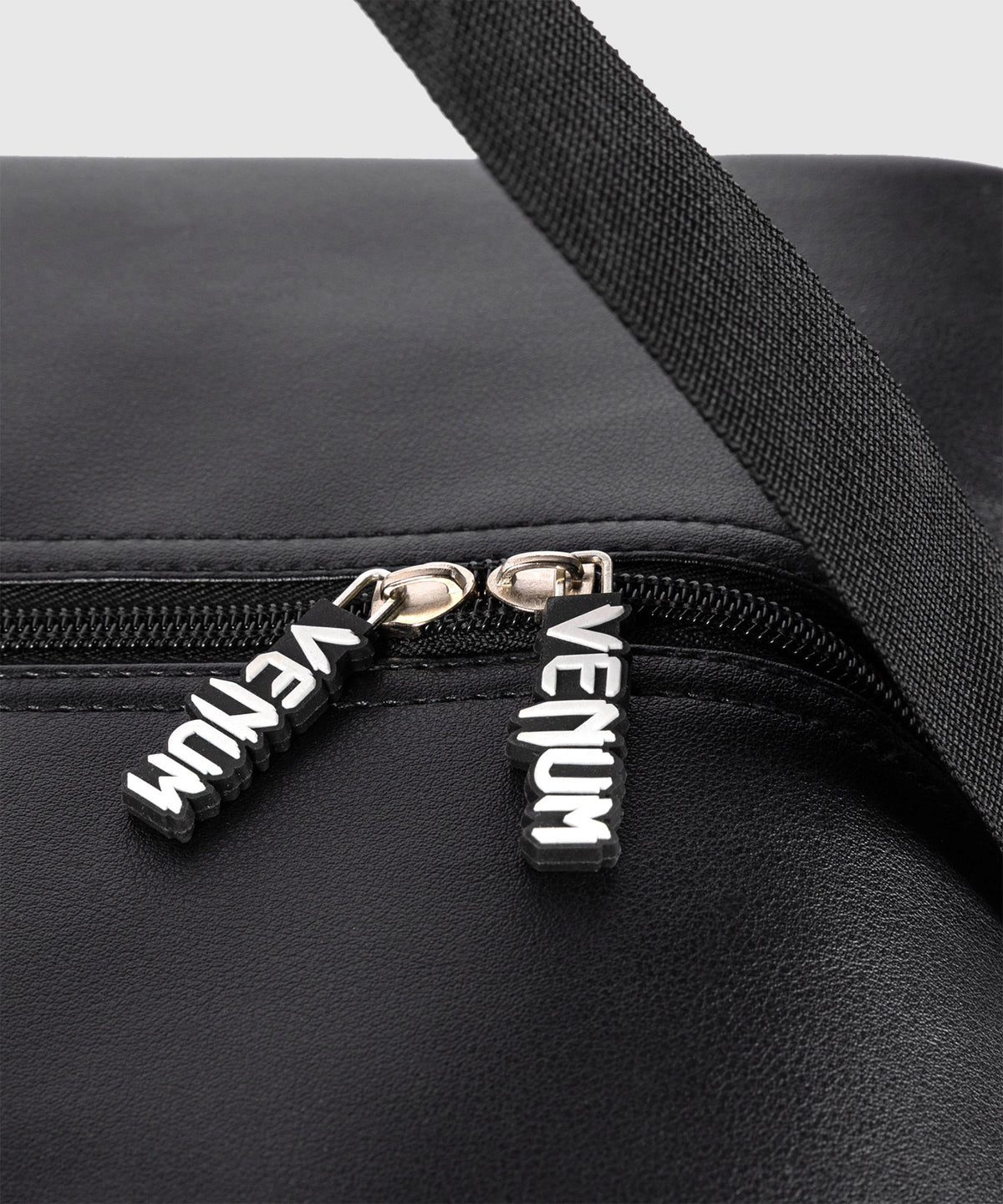 Venum sport bag - Black/White