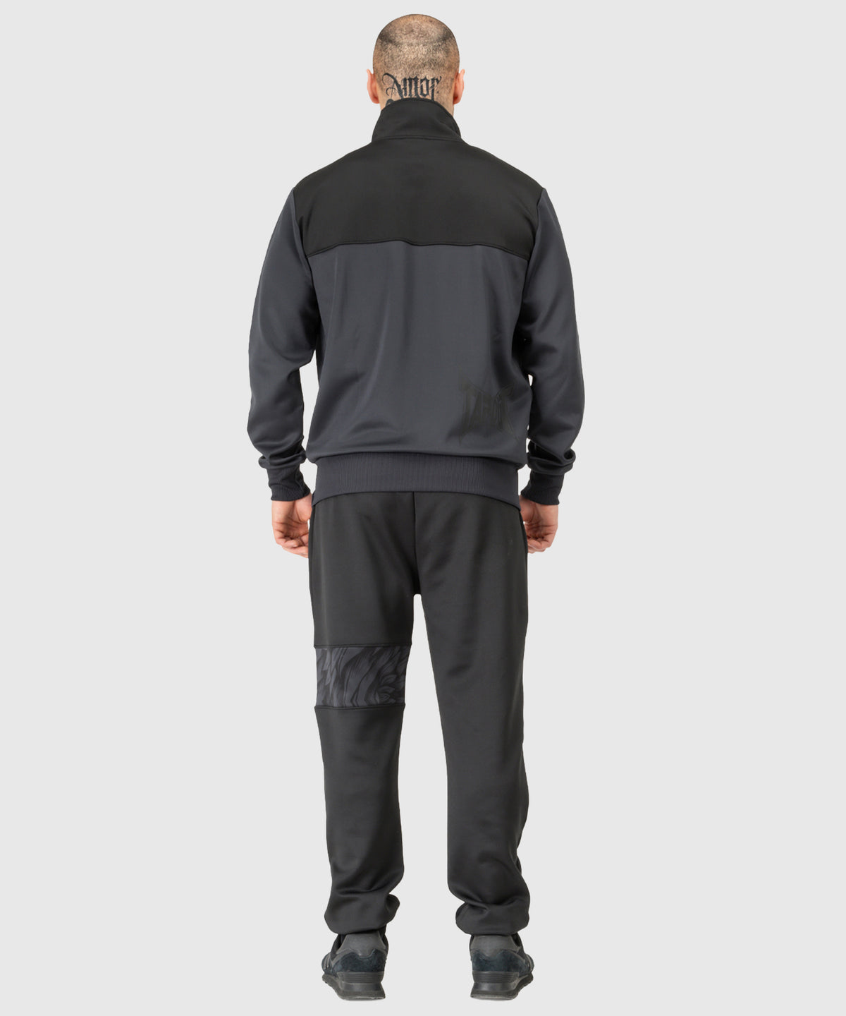 Tapout Spirit Jogging Set - Black/Grey