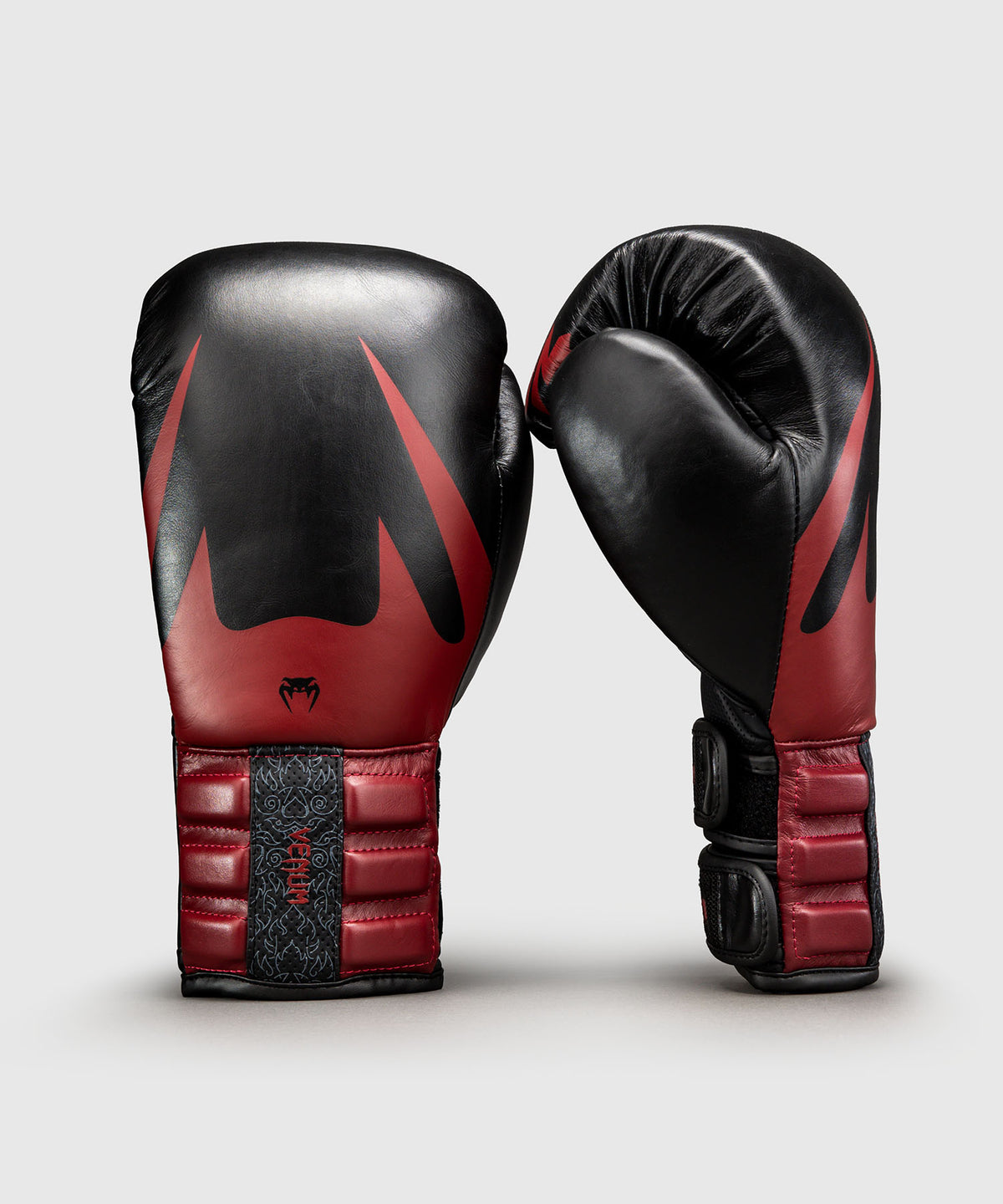 Gants de Boxe Venum Reverso – Noir/Rouge
