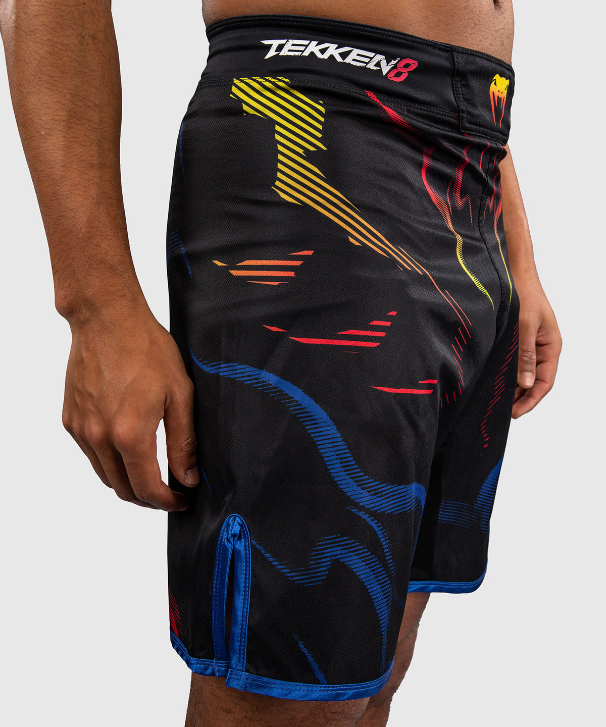 Venum x TEKKEN 8 Fightshorts - Yoshimitsu - Schwarz/Orange