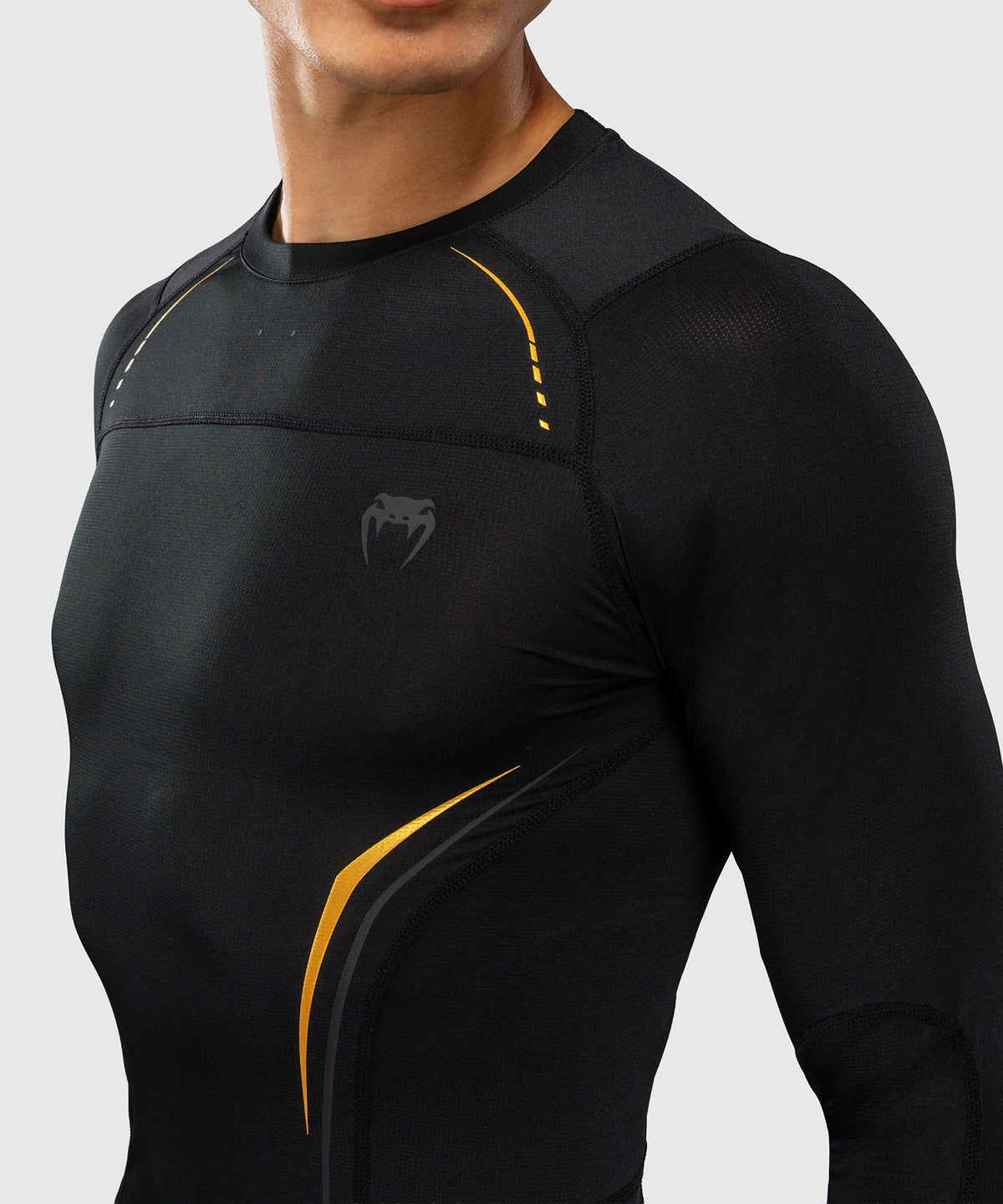 Venum G-Core Rashguard a Maniche Lunghe - Nero/Oro