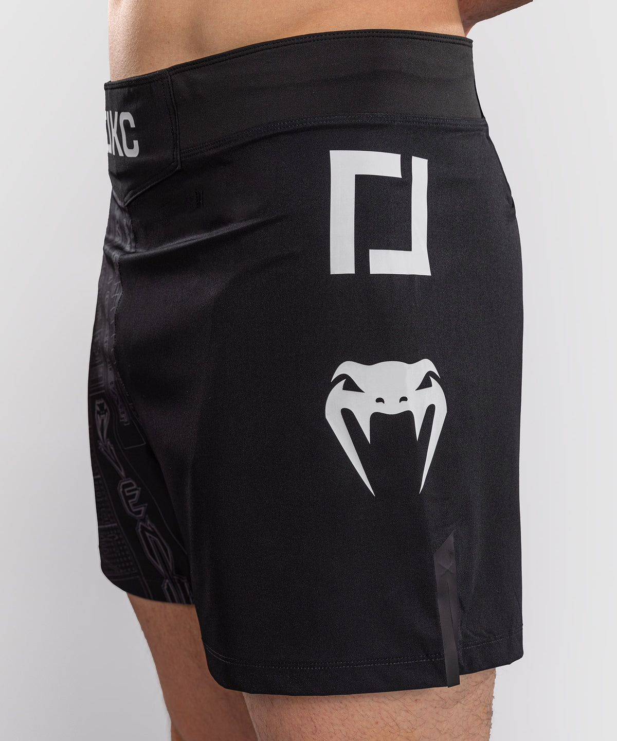 Karate Combat by Venum Short de Combate – Negro/Gris