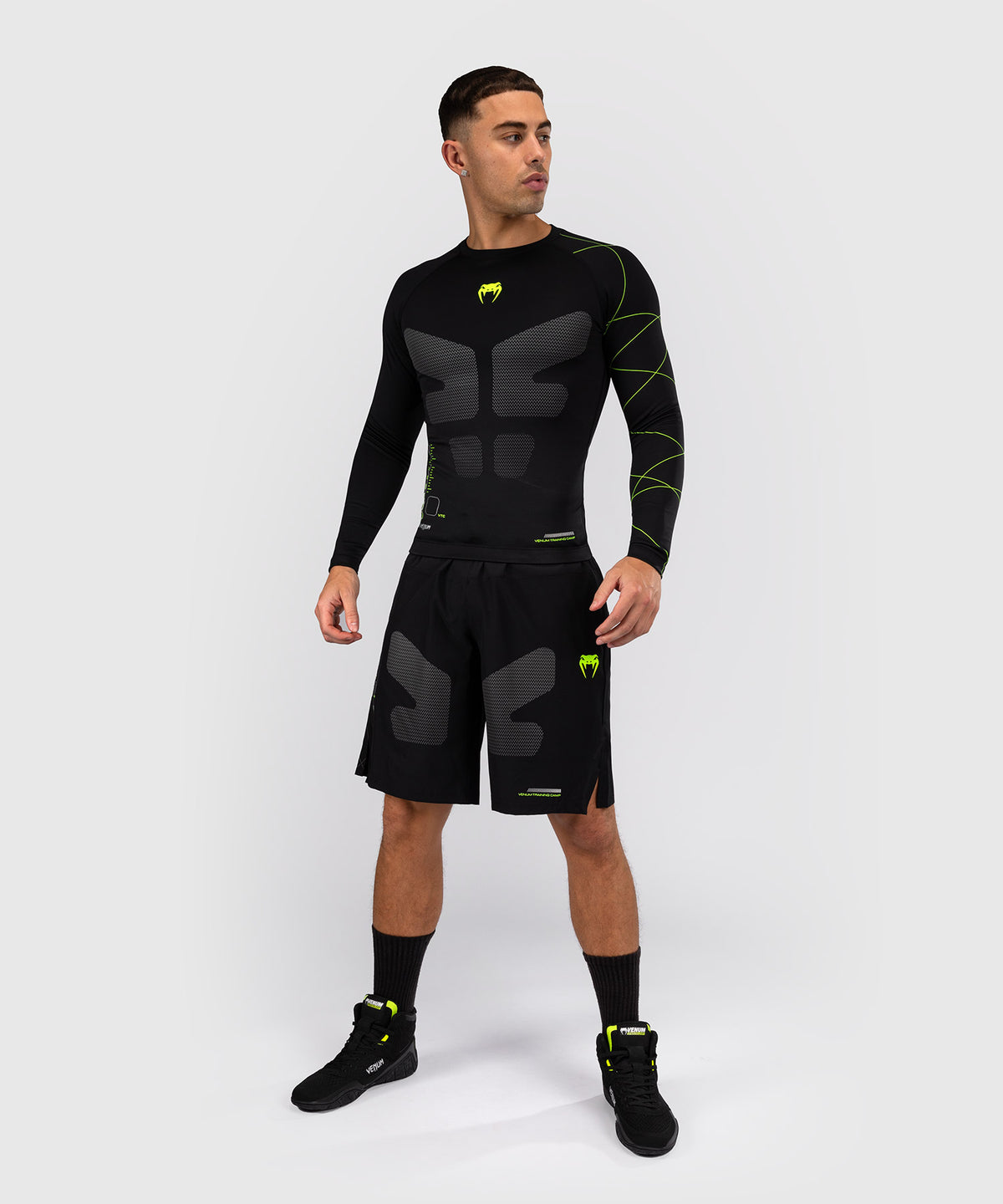 Venum Training Camp 4.0 Long Sleeve Rashguard - Black/Neon Green