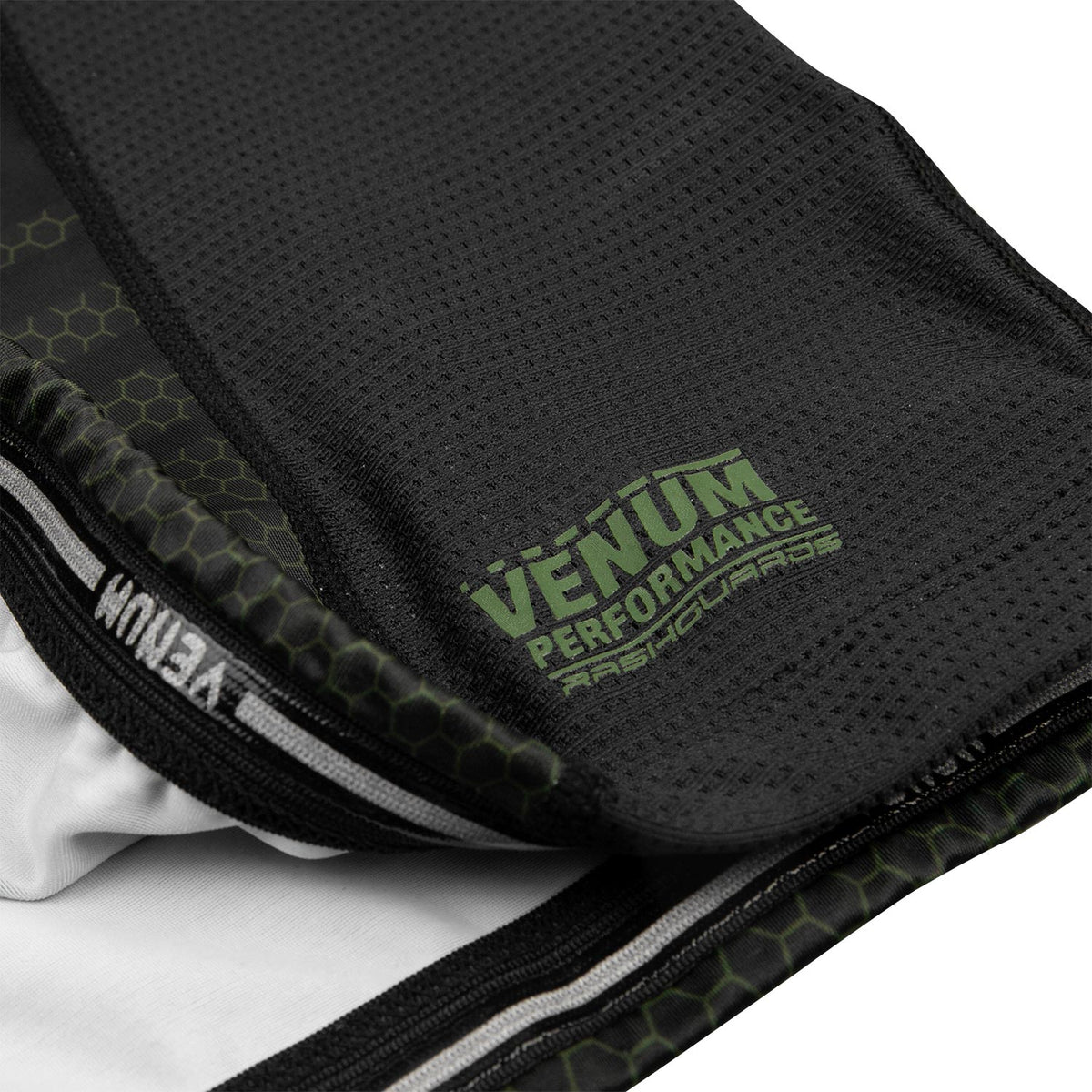 Rashguard Venum Technical 2.0 - Manches Longues - Noir/Kaki - Exclusivité