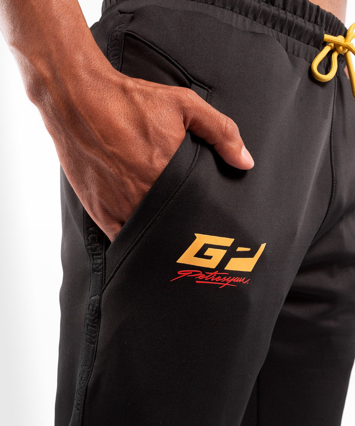 Venum Petrosyan 2.0 Jogging Pants - Black/Gold