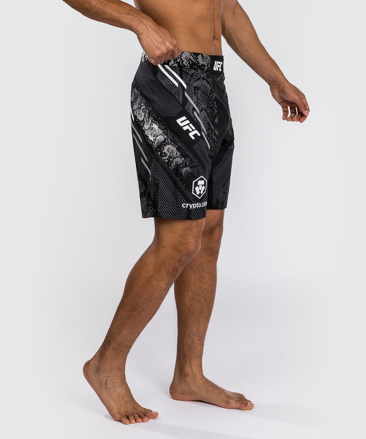 UFC Adrenaline by Venum Authentic Fight Night Herren Lang geschnittene Kampfshorts - Schwarz