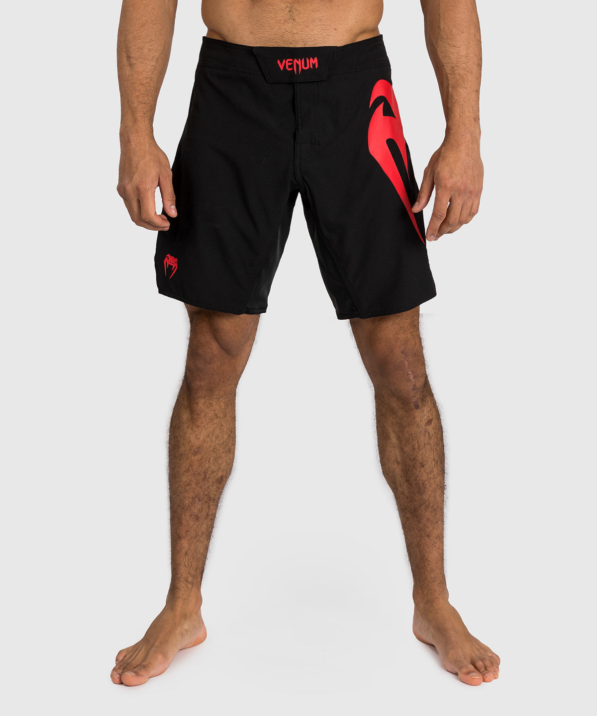 Venum Light 5.0 Fighshorts - Black/Red
