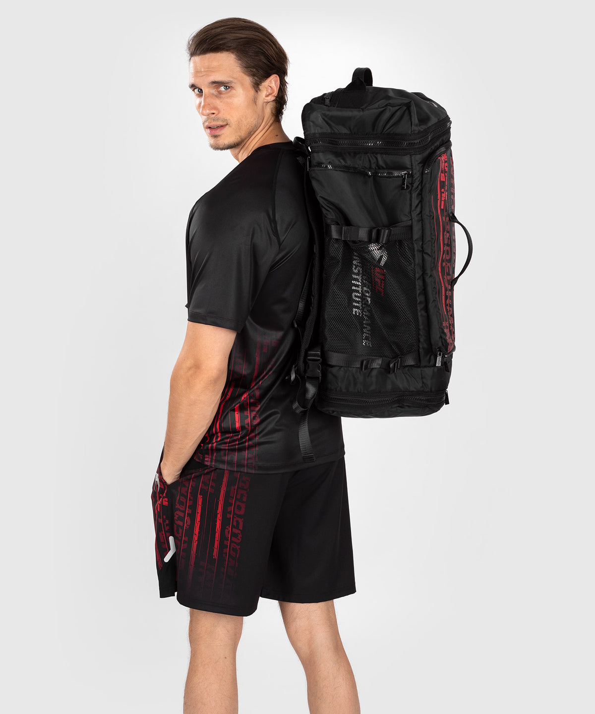 UFC Performance Institute 2.0 Mochila - Negro/Rojo