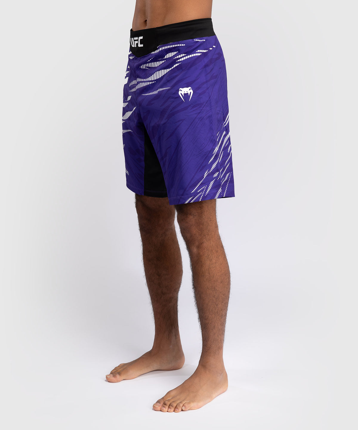 Short de Combat pour Hommes UFC Fusion by Venum Authentic Fight Night - Coupe Longue - Violet