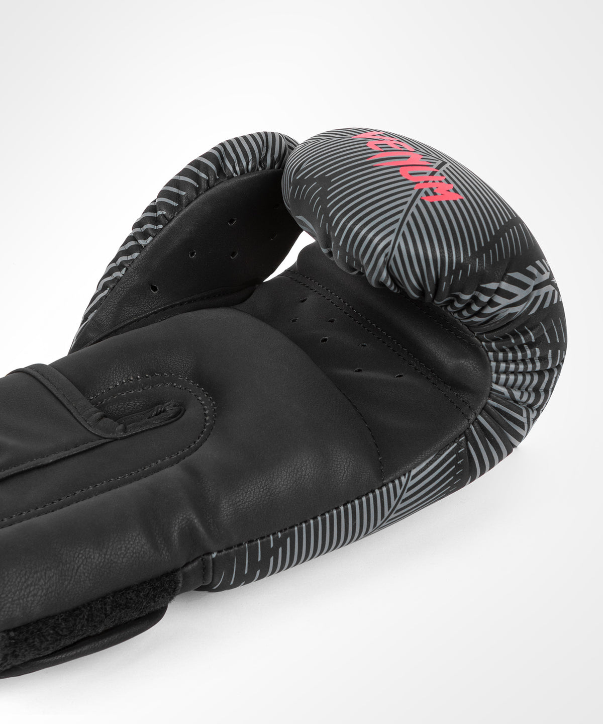 Gants de Boxe Venum Impact Phantom - Noir/Rouge
