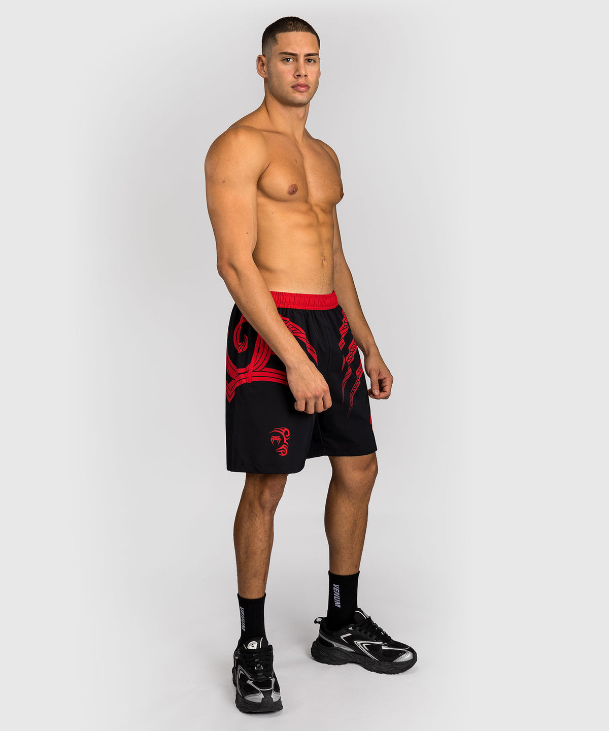 Venum x Mike Tyson Tiger Trainingsshorts - Tiefschwarz/Intensivrot