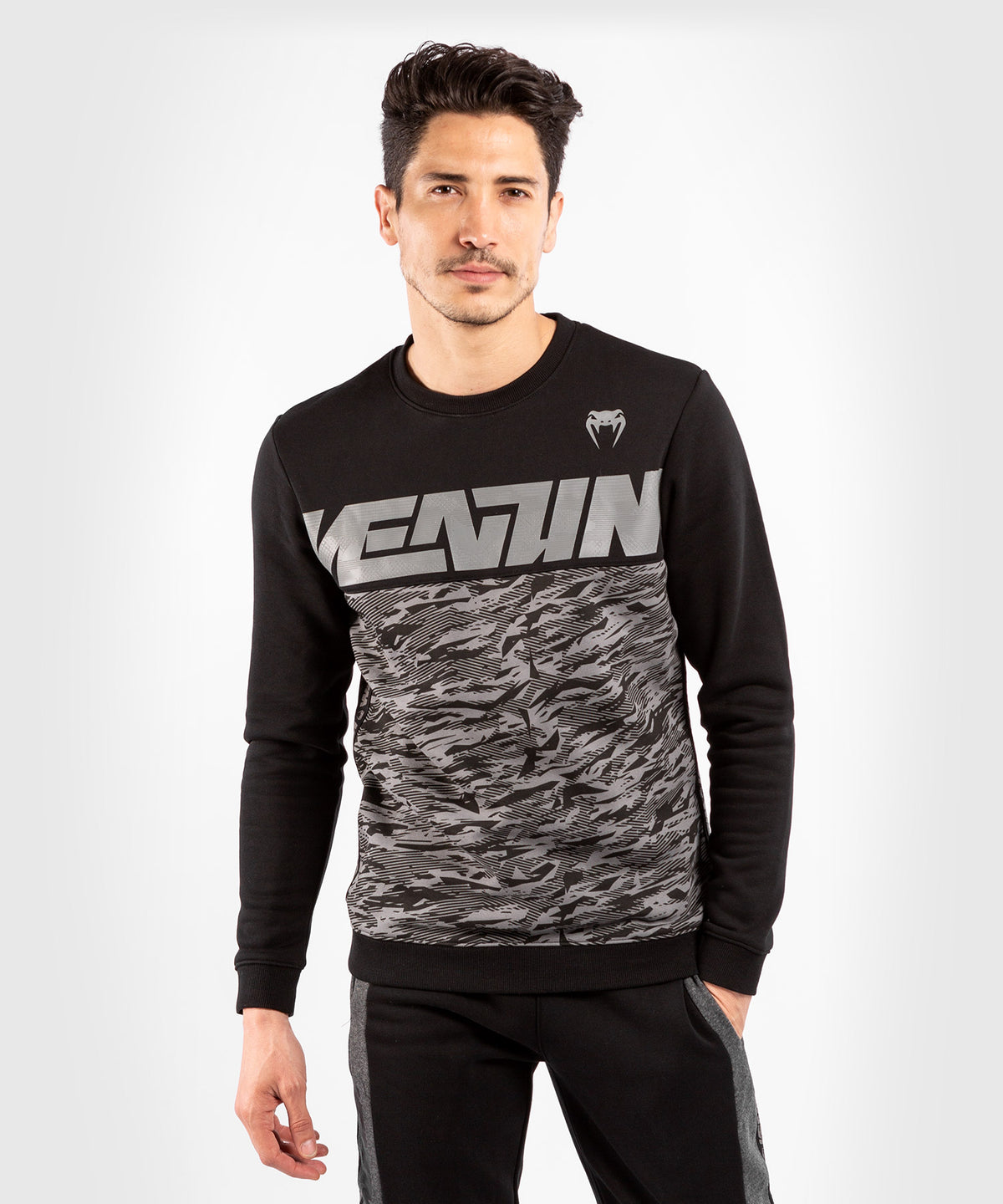 Sweatshirt Venum Connect – Noir/Camo Foncé
