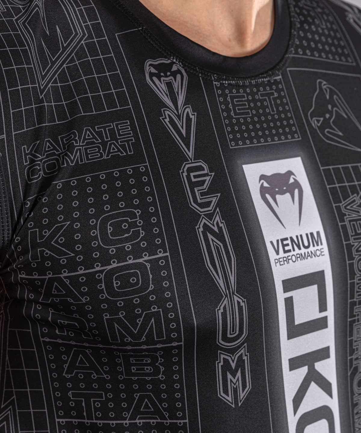 Karate Combat by Venum Camiseta Dry Tech Sin Mangas – Negro/Gris