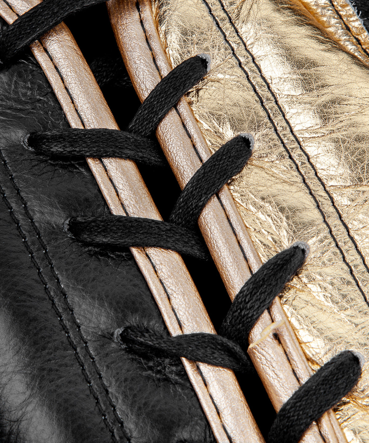 Guantes de boxeo con cordones Venum Giant 2.0 Pro - Negro/Oro