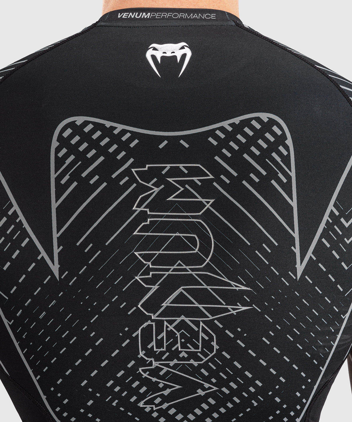 Venum Midnight Fury Rashguard Manga Corta – Negro/Gris/Plata