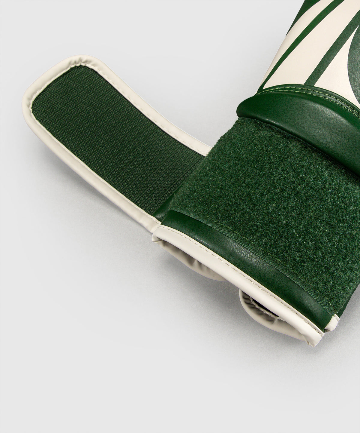 Venum Challenger 2.5 Boxing Gloves - Khaki/Off-White